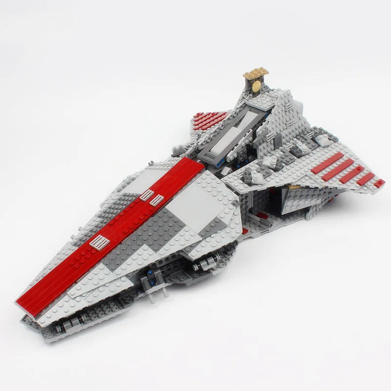

Star Wars Series The Republic Fighting Cruiser Set Building Blocks Brick Toys for Compatible With Legoings Star War 8039