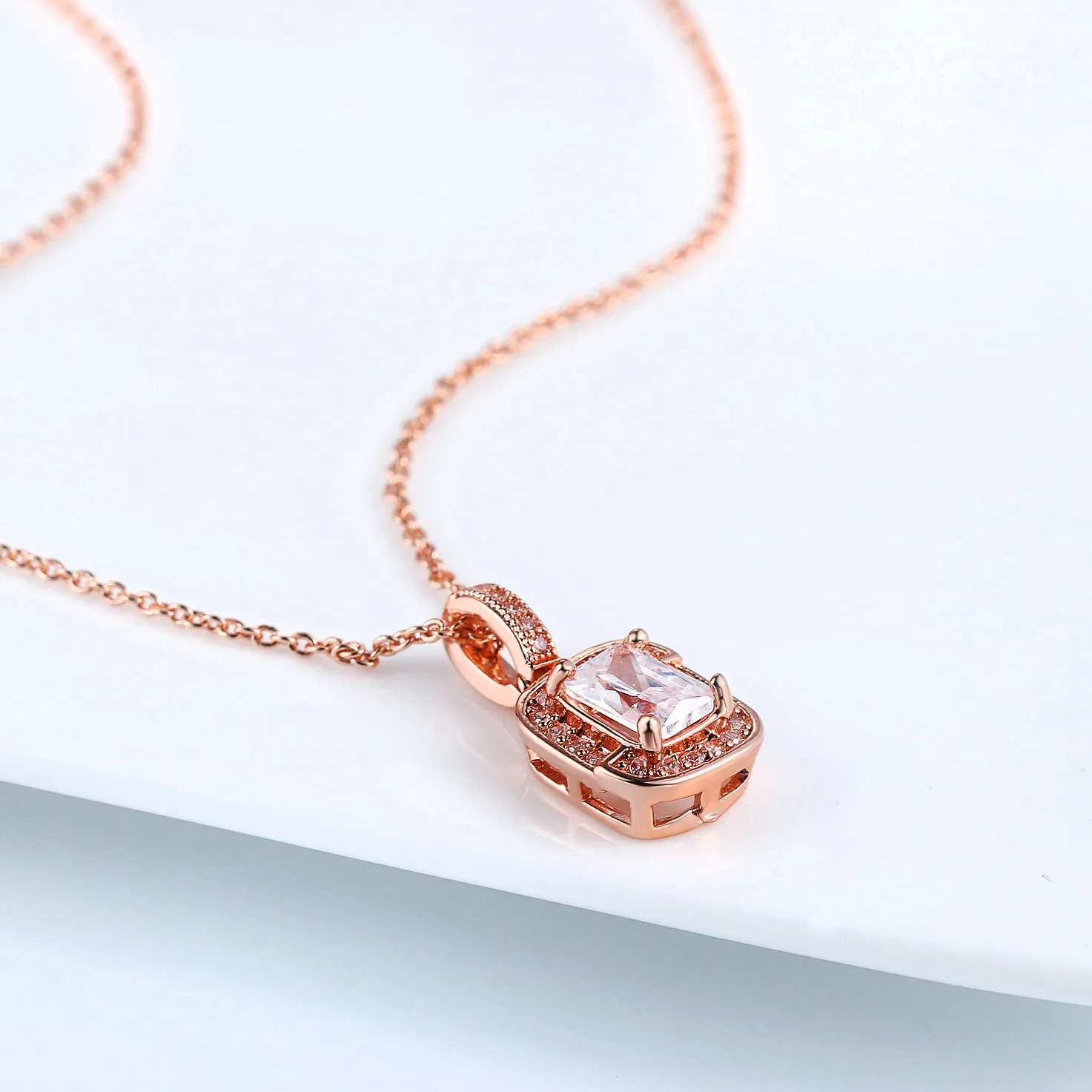 Double Fair Elegant Style Square Cut Stone Necklaces & Pendants For Women Rose Gold Color Fashion Jewelry Women's Chain DFN408
