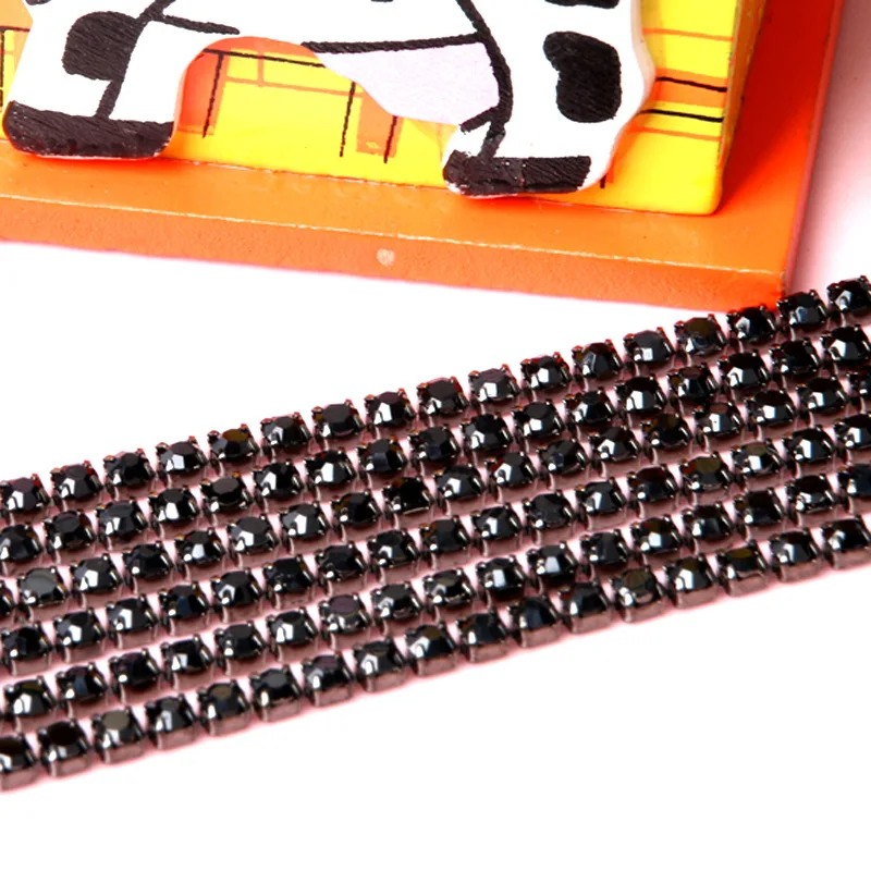 

Special wholesale 2.1mm-3mm 10yards black base Black Diamond Rhinestone Chain