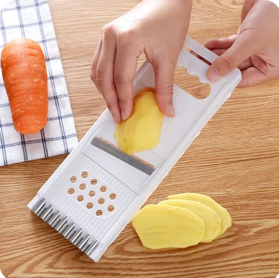 

1SET 4 in 1 New Kitchen Grater Vegetable Slicer Carrot Grater Potato Cutter Fruits Vegetable Slicer LF 122