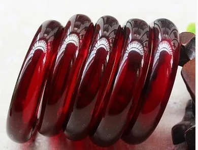 

Xuebo Bracelet amber honey wax ultra-pure wine red blood amber broadband BRACELET LADIES noble honey wax BRACELET LADIES