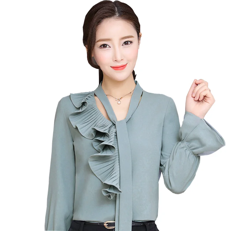 flared collar shirt