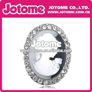 

New Fashion Rhinestone Princess Center Almond Shaped Charm Pendant for Women