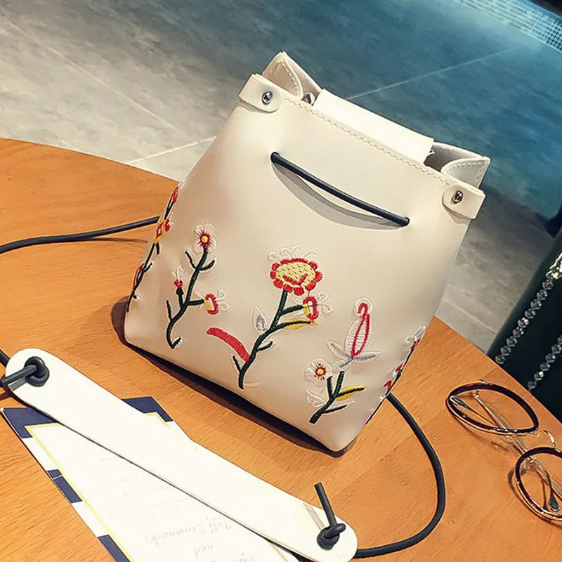 Bokinslon حقائب كتف امرأة كلية الرياح الأزياء بو الجلود عارضة مزاجه السيدات المطرزة دلو Crossbody أكياس