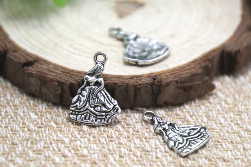 

30pcs-- princess Charms, Antique Tibetan silver princess Charms pendant 21 x15mm
