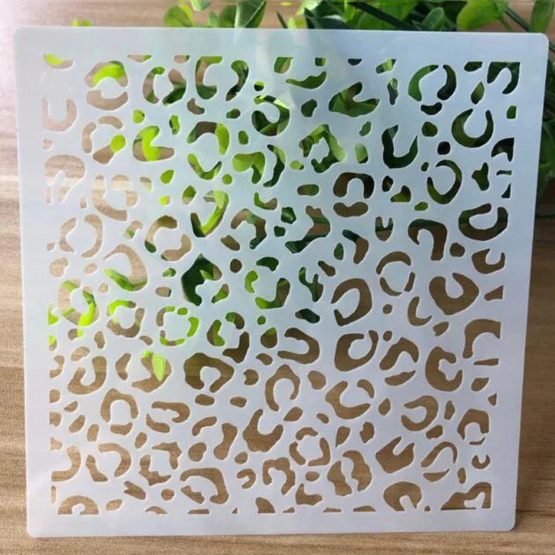 scrapbooking et autres loisirs cr/éatifs 10,5 x 14,5 cm Kwan Crafts Pochoirs en plastique pour gaufrage de cartes