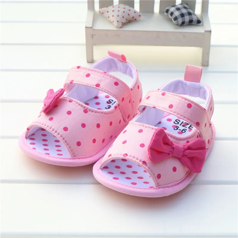 Новейшая модель; Симпатичные в горошек сандалии с бантом для маленьких девочек; сандалии для малышей и детей постарше; sandalia infantil; Размеры 0-18M