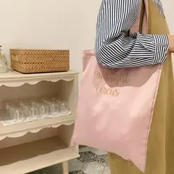 Атлас с вышивкой один сумка с надписью с ремешком для Новинки для женщин