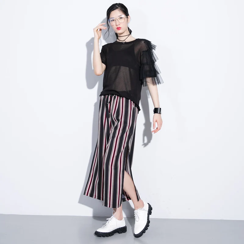 2017 Verão Nova Moda das Mulheres Conjunto de Manga Curta O neck Camisa Das Mulheres T Tornozelo comprimento das Calças Soltas de Algodão Listrado para Conjuntos de mulheres