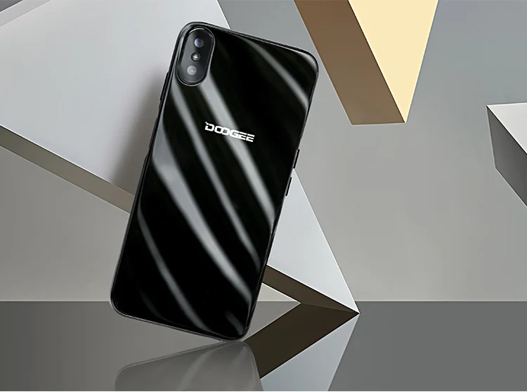 DOOGEE X55 MTK6580 1.3GHz Quad Core 5.5 Inch 2.5D Screen Dual Camera Android 7.1 3G Smartphone