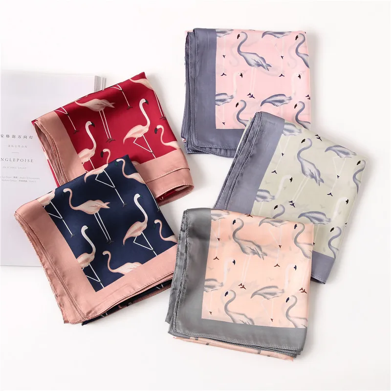

Lovely Animal Flamingo Bird Pattern Square Shawls and Wraps Fashion Luxury Designer Print Hair Tie Hijabs Foulard Neck Snood