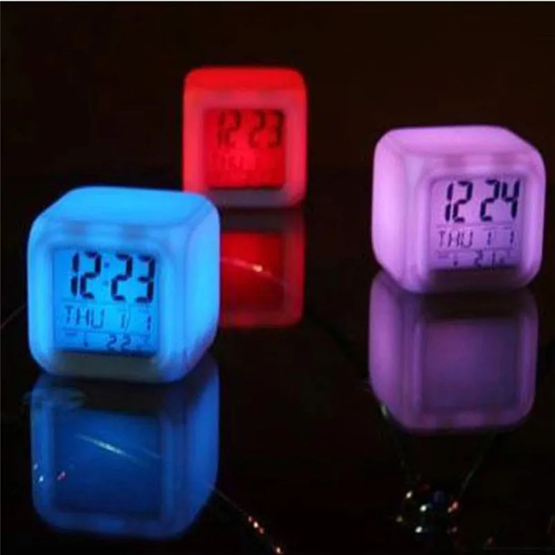 Новое поступление цифровой термометр с будильником светящийся куб-ночник 7 цветов Часы светодиодный модный автомобильный Стайлинг Автомобильные украшения