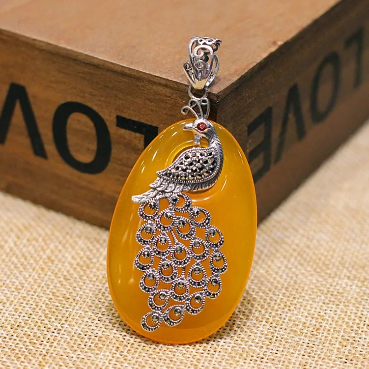 2667168667_1002566014