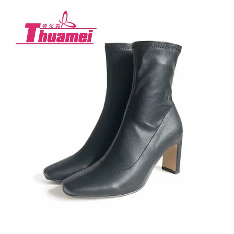 

Platform High Heels Motorcycle Women Rivets Fashion Ankle Autumn Women Boots Shoes Woman Botas Thick Heels Red Grey #Y0797650Q