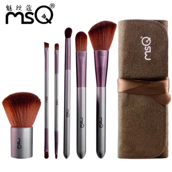 

Artificial Fiber Makeup Brush Set Wooden Handle Makeup Tools 4.11