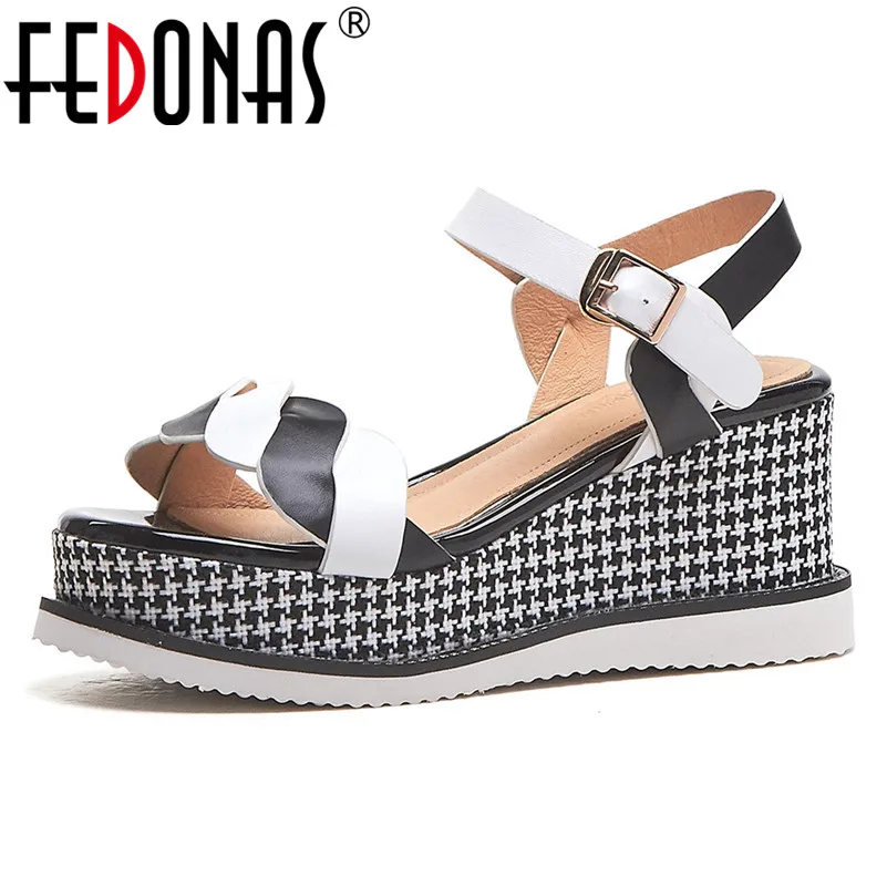 

FEDONAS Sweet Concise Round Toe Wedges Buckle Women Sandals 2019 Summer Genuine Leather Mixed Colors Party Casual Shoes Woman