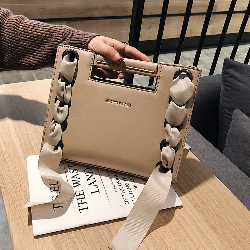 

2019 brand designer Vintage messenger bags PU leather women ribbons shoulder bags cute woman rivet ladies handbag