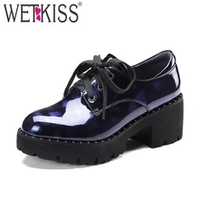 Wetkiss/2018 г. новое поступление Высокие каблуки Для женщин Насосы платформы заклепки круглый носок Кружево до обувь весна для отдыха модные женские ботинки