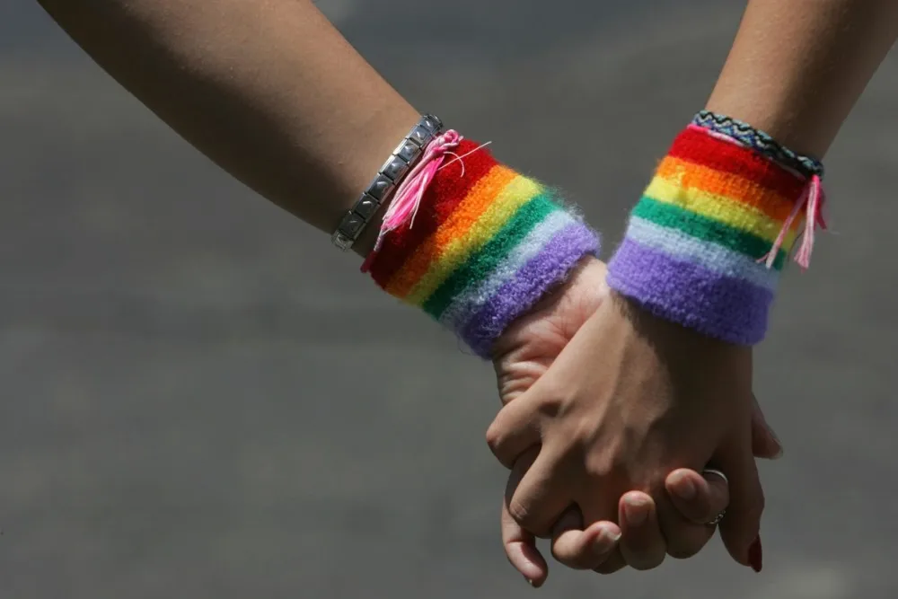 lgbt-holding-hands