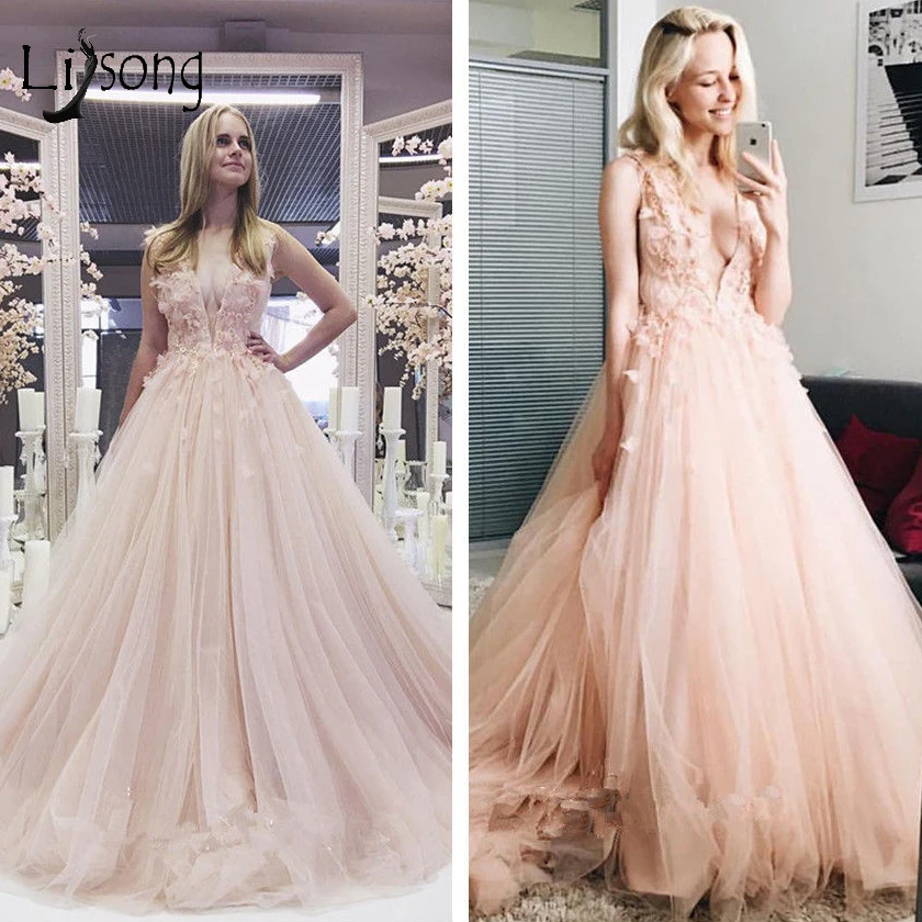 

Pretty 2019 Floral Peach Pink Evening Dresses V-neck A-line Long 3D Flower Prom Gowns Tutu Party Dresses