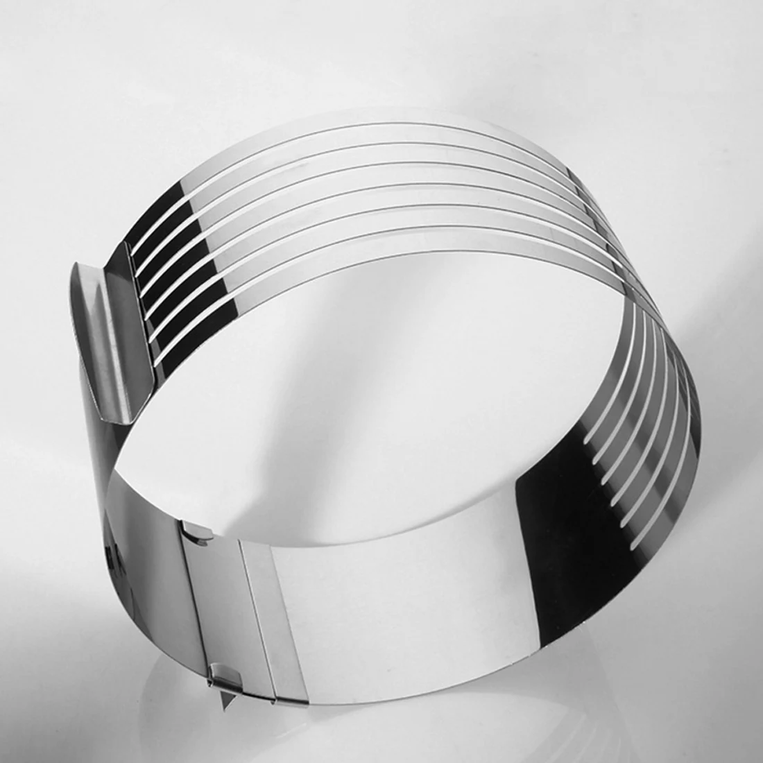 Hot Delidge 1 pc Adjustable Cake Cutter Round Shape Bread Cake slicer