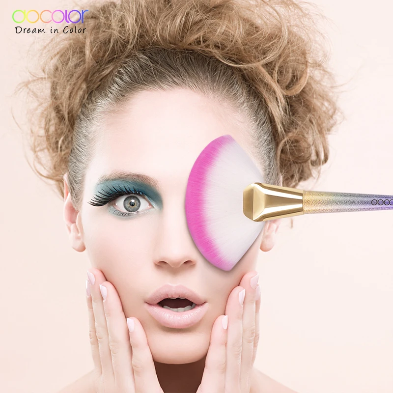docolor 1pcs Large Fan Brush/Contour / Powder/ Foundation Rainbow