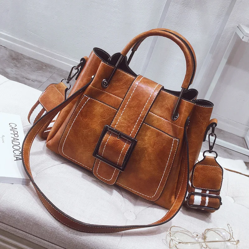 

HENGSHENG 2019 New Korean Version Retro Bucket Bag with Wide Shoulder Strap, Single Shoulder Bag and Oblique Bag Handbag ZF9591