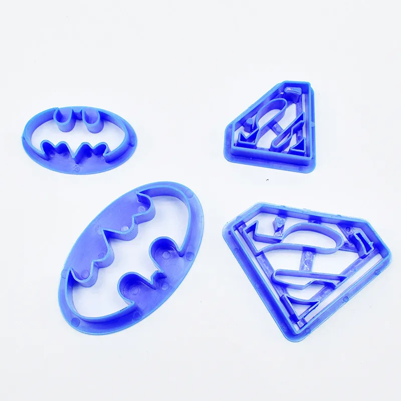 4pcs-Superman-and-Batman-plastic-mold-cookie-cutter-fondant-cutter-fondant-moulds-cake-decorating-tools-for(1)