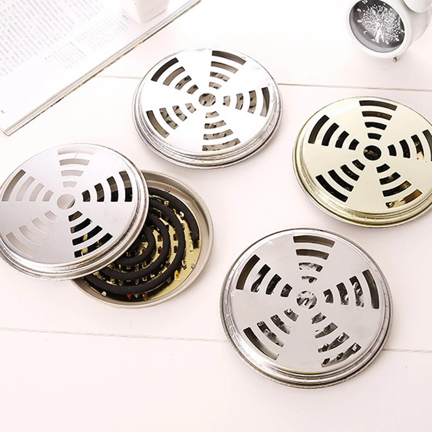 

Behogar 5 PCS Metal Mosquito Coil Incense Fire Box Tray Holder with Supporting Nail Teeth And Hollow Lid