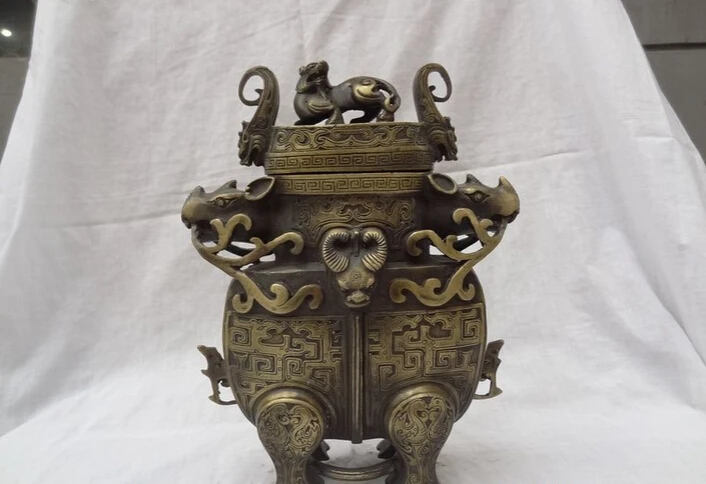 

USPS to USA S1450 11" Chinese Bronze Dragon Head Unicorn PiXiu Sheep Bull Ox Zun Statue Tibet Box (B0413)