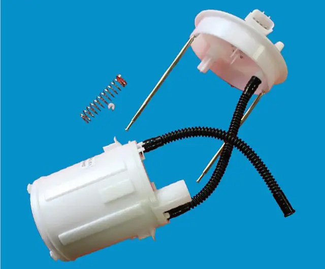 Car Fuel Filter 17040 EW800 For NISSAN LIVINA TIIDA Sylphy 2009 2011in