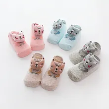 Милые носки для новорожденных с рисунком; нескользящие хлопковые носки для маленьких мальчиков; короткие носки-тапочки для маленьких девочек; Новинка года