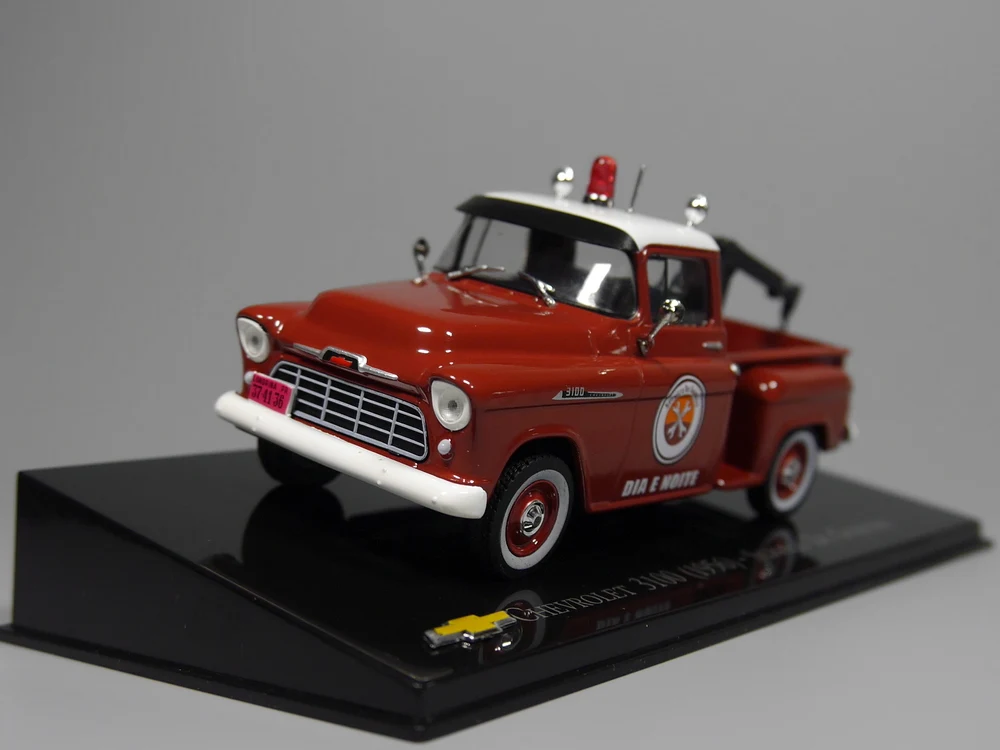 Авто Inn-IXO 1:43 Chevrolet 3100 1956 Serviço de Guincho литья под давлением модели автомобиля |
