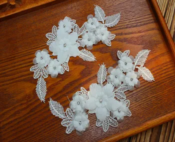 

Size21*10cm(3pairs/lot) Off White 3D Floral Flower Motif Lace Applique Lace Patch with Sewed Rhinestones for Wedding