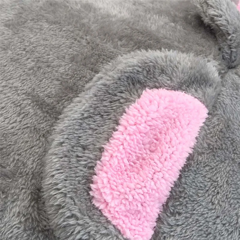  2020 New Gray Waterproof Mouse Form Bed Small Cats Dogs Cave Bed Removable Kisses Bottom Cat House 