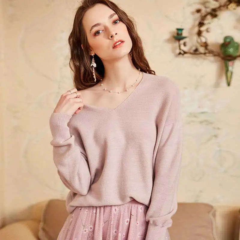 

ARTKA 2018 Autumn New Women Solid Pullovers V-neck Full Sleeve All-match Sweater YB10781Q