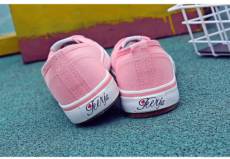 New Shallow flat women sneakers comfortable summer casual canvas shoes Breathable black Slip-on Vulcanize Shoes female NBT999 19