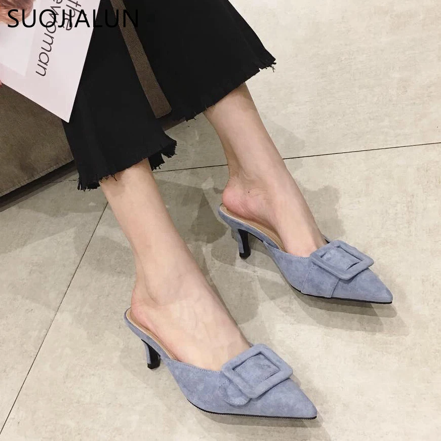 

SUOJIALUN 2019 New Brand Women Mules Slipper Elegant Buckle Pointed Toe Thin High Heels Summer Outdoor Slipper Plus Size 36-41