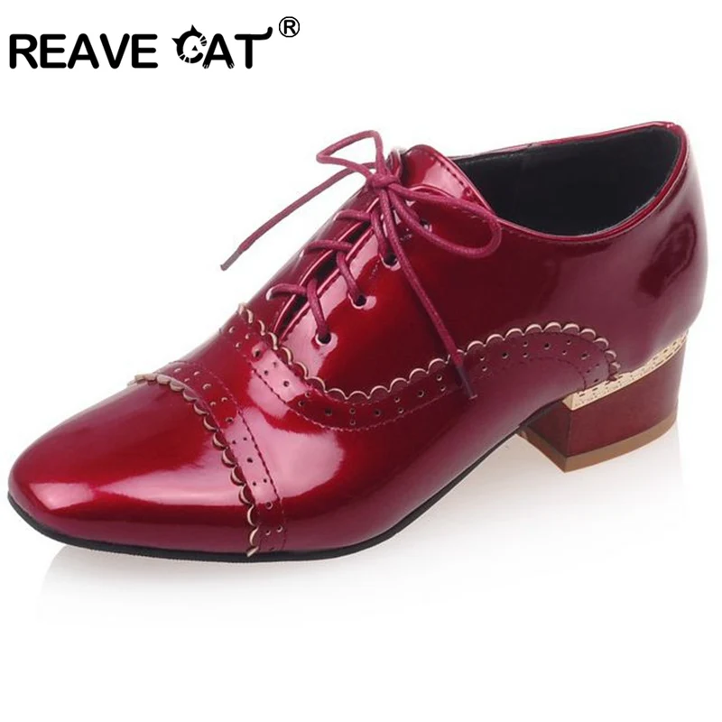 

REAVE CAT Brand Spring Women shoes Woman Brogue Patent leather Flats Lace up Footwear Female Flat Oxford Solid Glitter RL3252