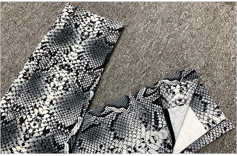 KylieJenner/штаны со змеиным принтом; костюм; дизайнерский качественный хлопковый саржевый пиджак на двух пуговицах со змеиным узором; узкие брюки; комплект из 2 предметов