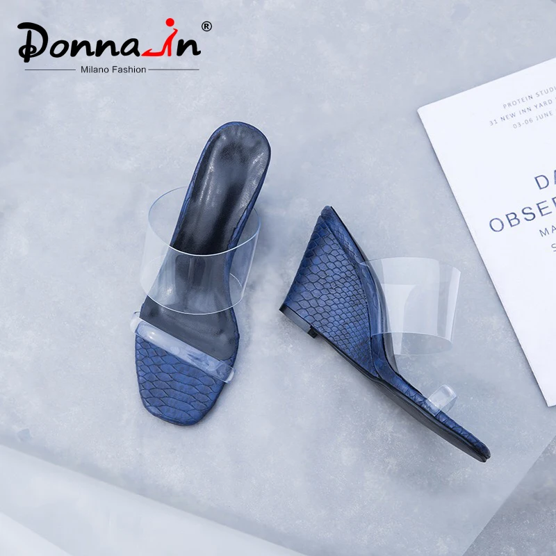 

Donna-in Clear Slippers Women Wedges High Heels Transparent Jelly Fashion Shoes for Women Open Toe Outdoor Shoes 2019 Summer