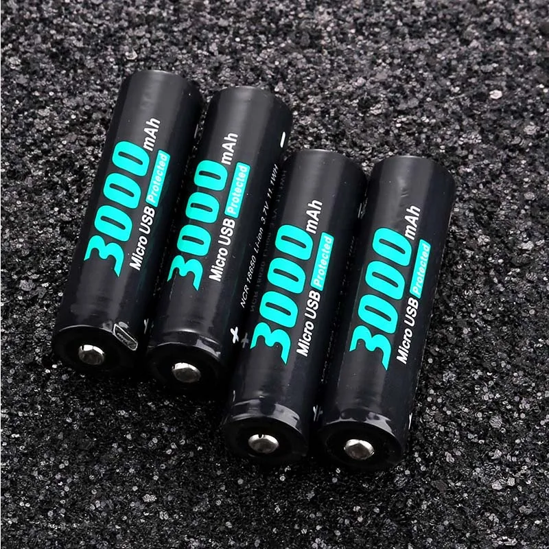 

Soshine 18650 3.7V 3000mAh Protected Li-ion Rechargeable Battery with Built-in USB Port (4pcs)