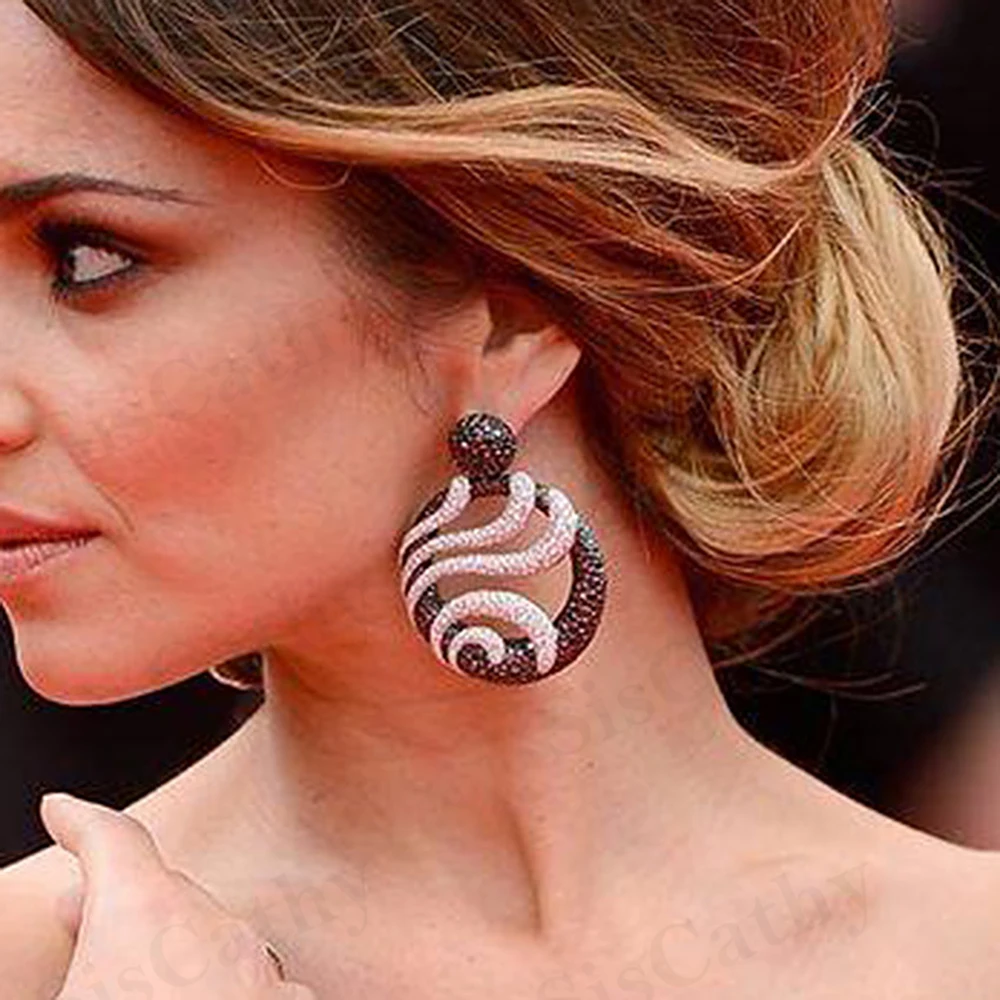

SISCATHY 2019 Trendy Cubic Zirconia Drop Pendant Drop Dangle Earrings Luxury Geometric Indian Nigerian Women Wedding Earrings