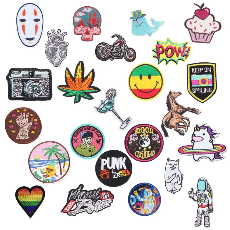 

1Pcs UFO Space Planet Patch Embroidered DIY Unicorn Iron On Kids Patches For Clothing Cute Punk Skull Stickers Badge Appliques A