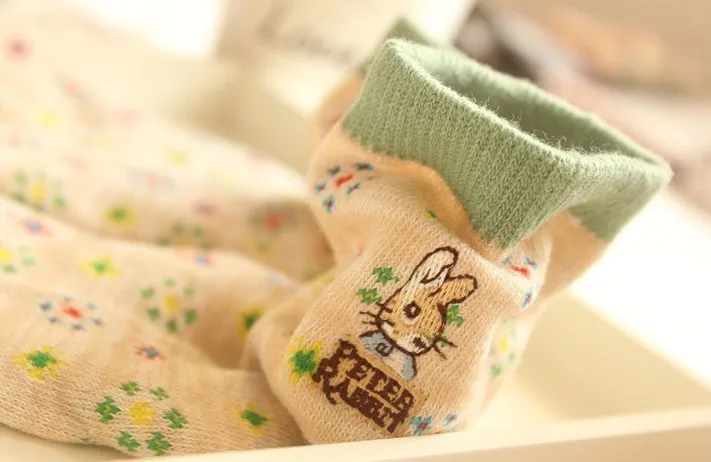10 пар = 1 партия, милые хлопковые повседневные японские носки в полоску с вышитым рисунком кролика Питера MF748512