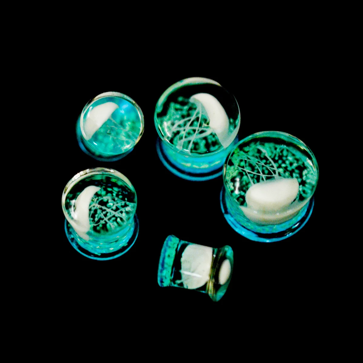 2pcs 8-16mm Green Jellyfish Grass Ear Plug Ocean Double Flared Translucent Bright Ear Gauge Expander Ear Piercing Body Jewelry