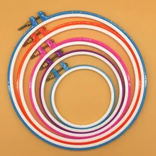 Oneroom 6th ラウンドループクロスステッチハンド Diy 針クラフト刺繍フープ木材プラスチックフレーム家庭用ランダムカラーリングサーク(China)