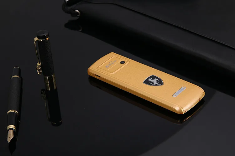 De Lujo K6 teléfono móvil Dual SIM MP3 Cámara Bluetooth los niños de Metal del teléfono Mini deporte Super coche modelo de teléfono móvil De Lujo K6 teléfono móvil Dual SIM MP3 Cámara Bluetooth los niños de Metal del teléfono Mini deporte Super coche modelo de teléfono móvil
