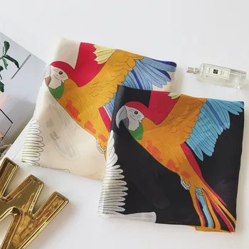 

2019 Women Fashion Animal Parrot Silk Scarf Shawl Luxury Brand Casual Soft Bandanas Wrap Foulard Sjaal Bufandas Hijab 180*90Cm