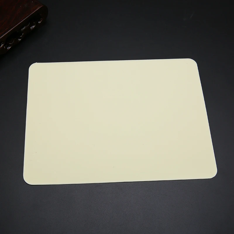 318A0704
